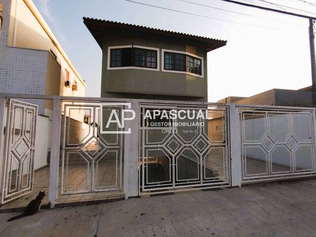 Casa para Venda em São José dos Campos - 1