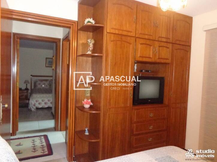 Apartamento à venda com 3 quartos, 133m² - Foto 6