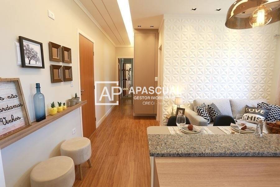 Apartamento à venda com 2 quartos, 48m² - Foto 2