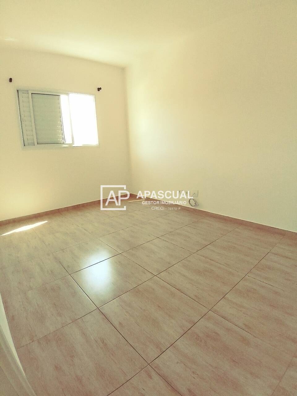 Apartamento à venda com 2 quartos, 70m² - Foto 9