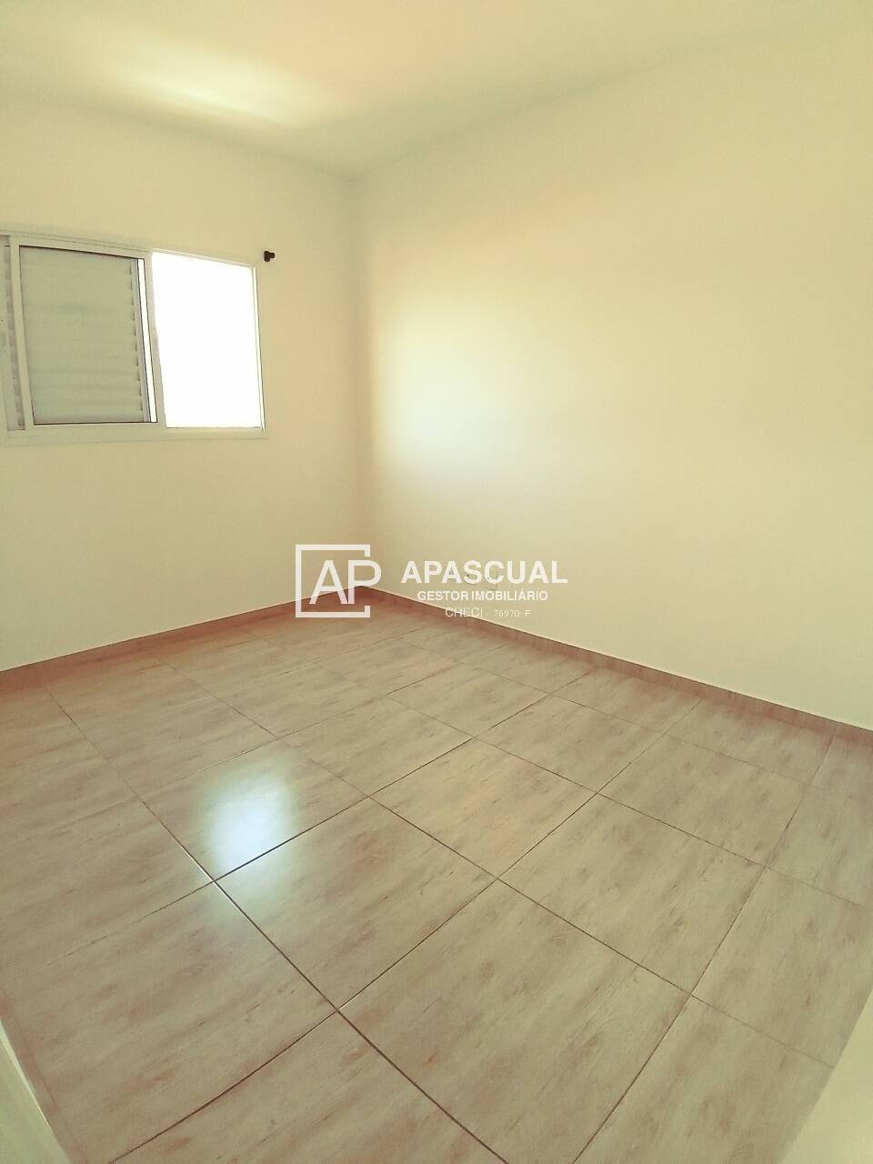 Apartamento à venda com 2 quartos, 70m² - Foto 8