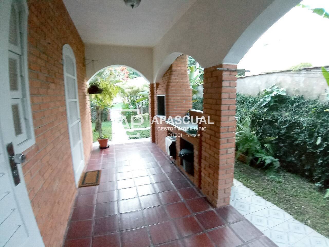 Casa à venda com 3 quartos, 180m² - Foto 5