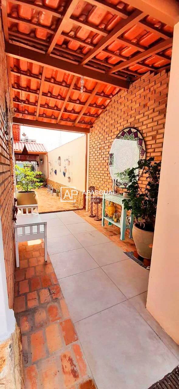 Casa à venda com 3 quartos, 260m² - Foto 15