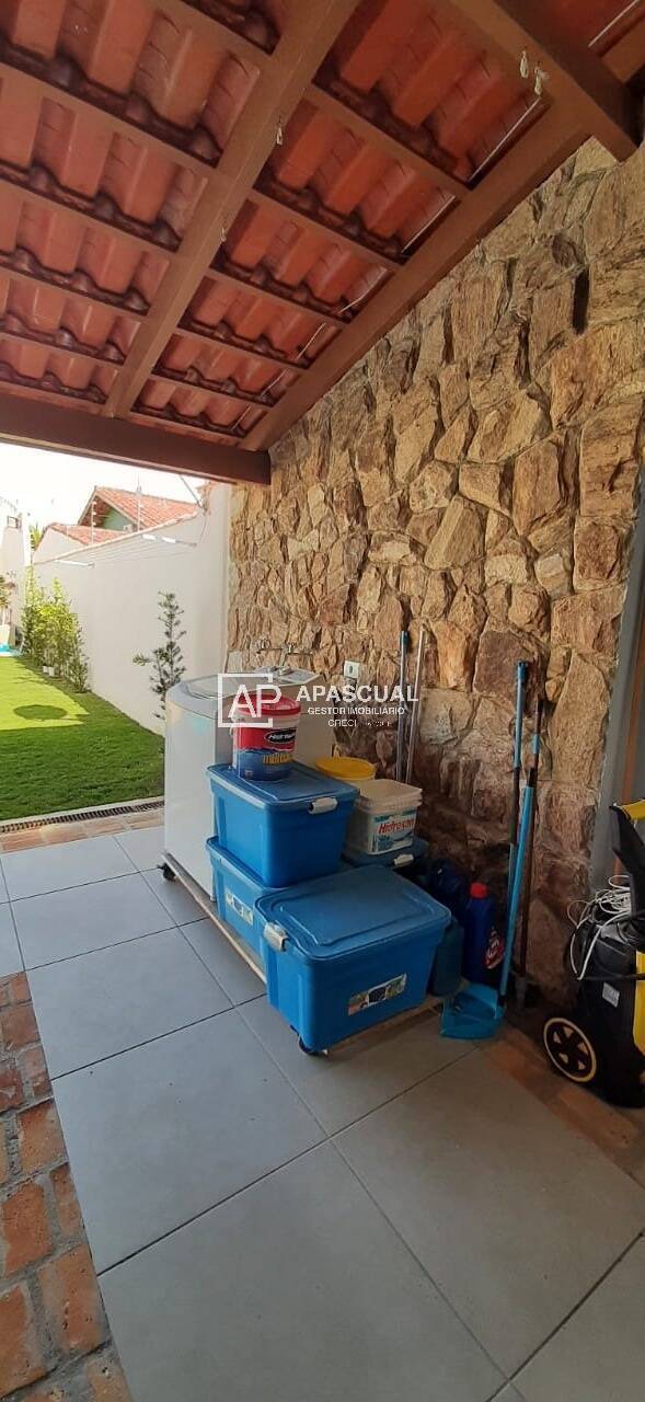 Casa à venda com 3 quartos, 260m² - Foto 27