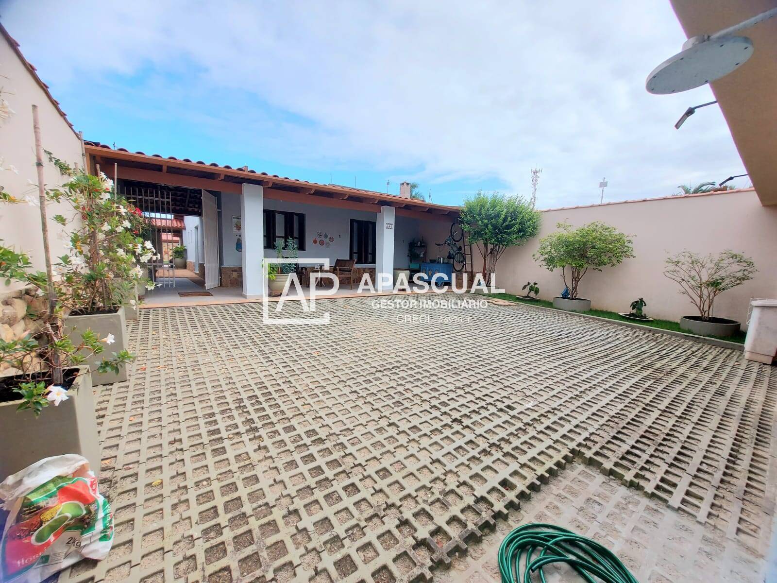 Casa à venda com 3 quartos, 260m² - Foto 35