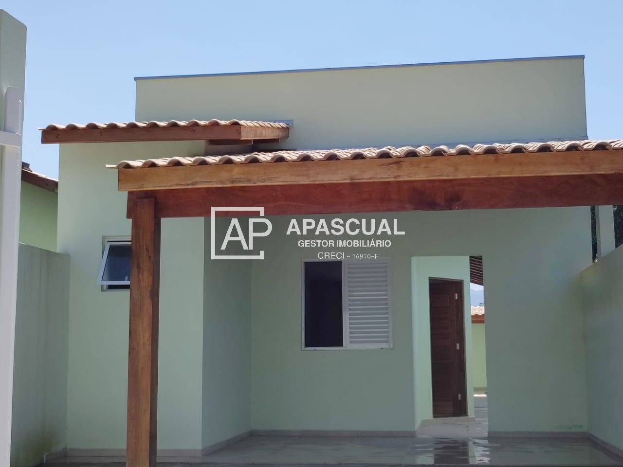 Casa à venda com 3 quartos, 90m² - Foto 3