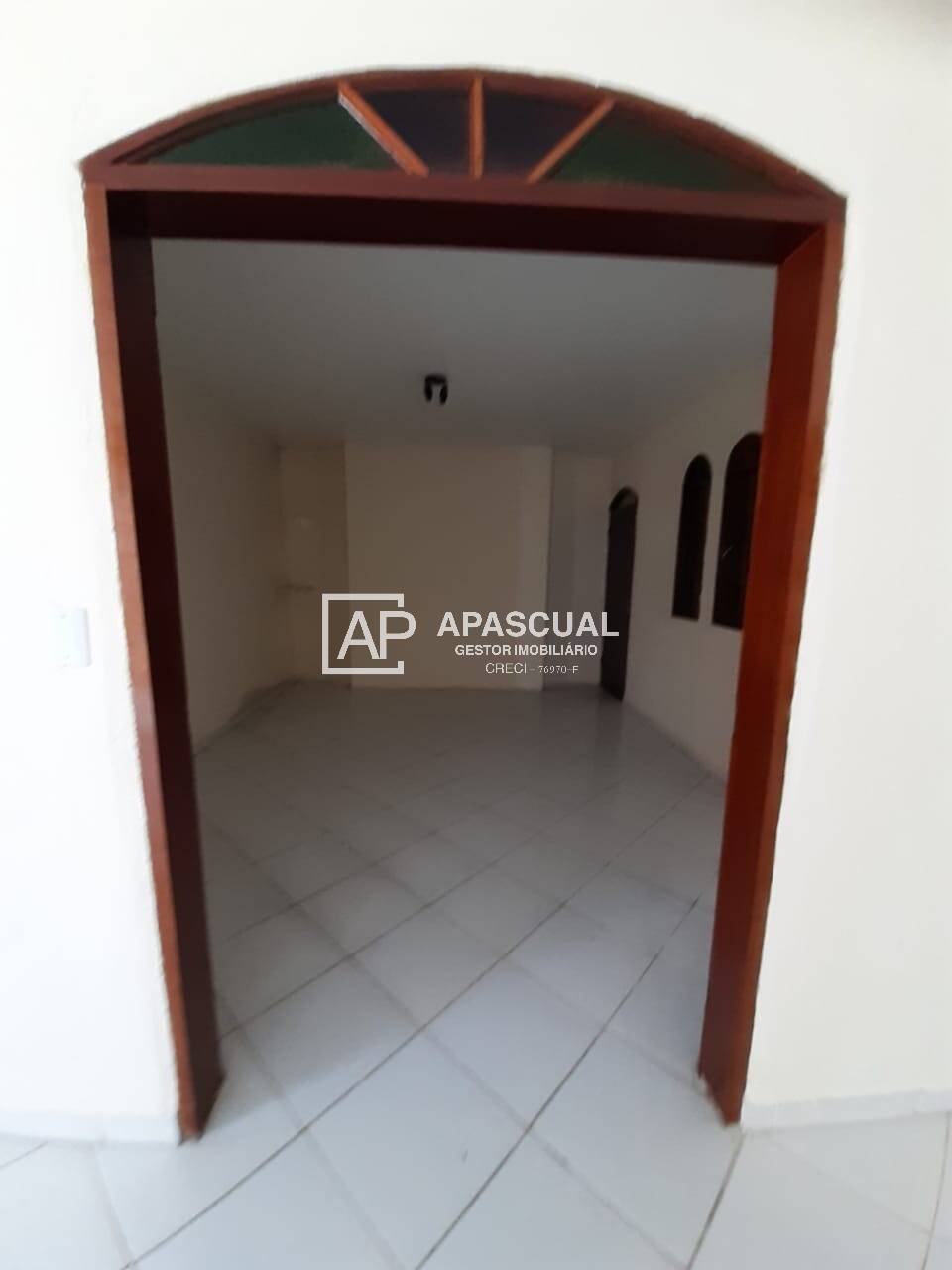 Casa à venda com 4 quartos, 105m² - Foto 10