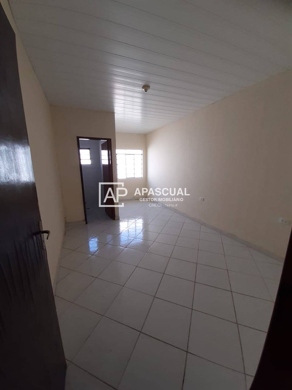 Casa à venda com 4 quartos, 105m² - Foto 12