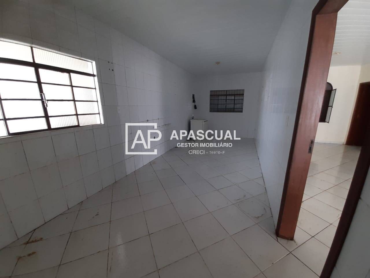 Casa à venda com 4 quartos, 105m² - Foto 7