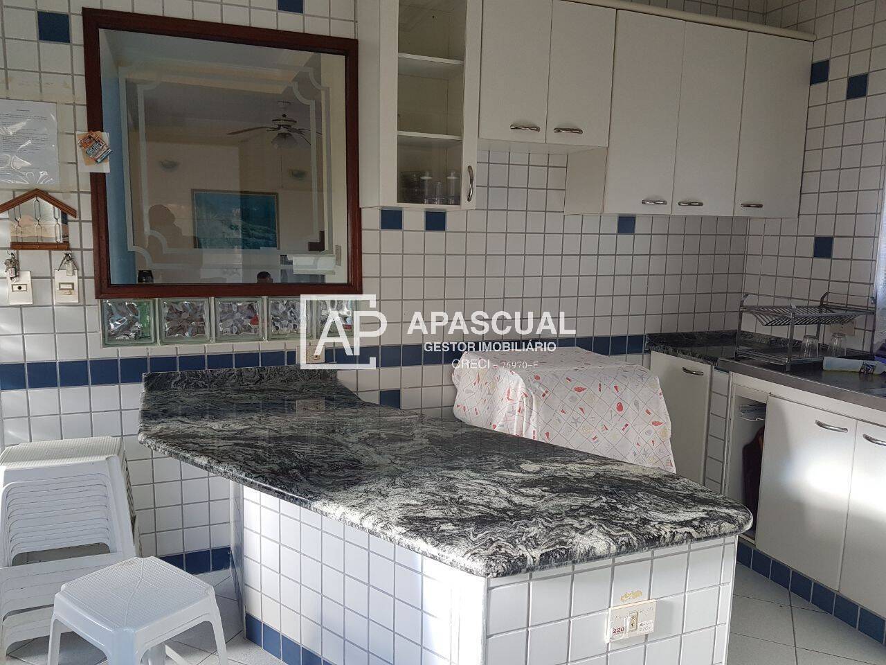 Casa à venda com 5 quartos, 200m² - Foto 6