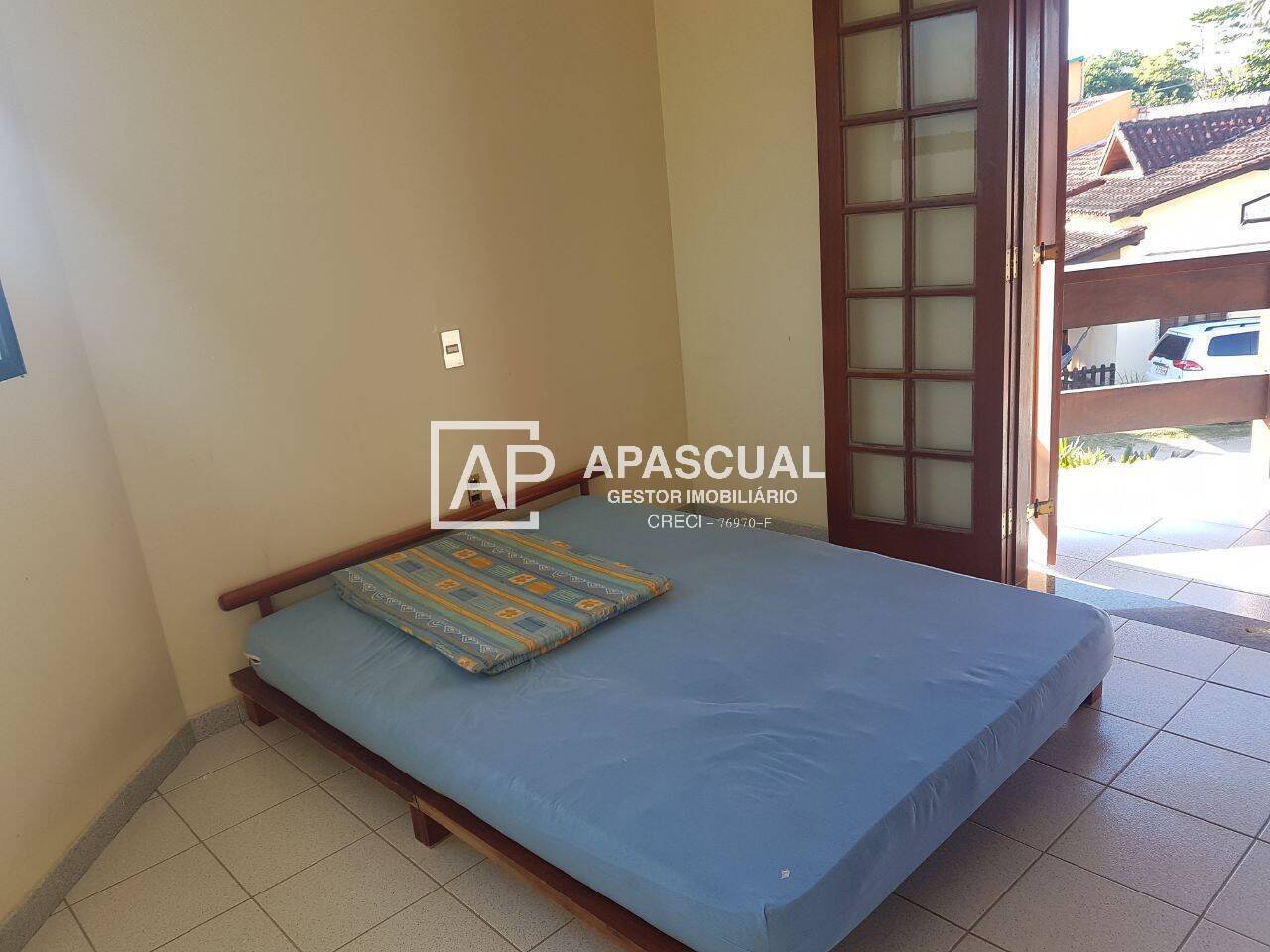 Casa à venda com 5 quartos, 200m² - Foto 9