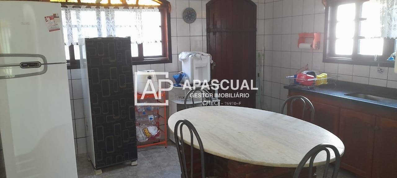 Casa à venda com 2 quartos, 230m² - Foto 17