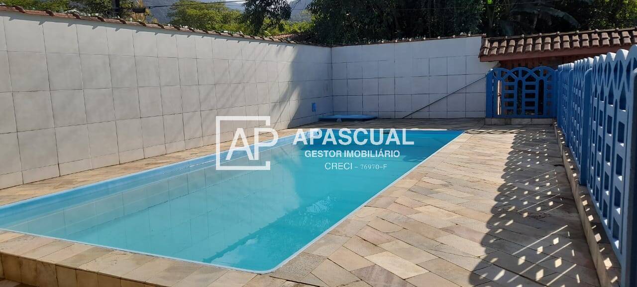 Casa à venda com 2 quartos, 230m² - Foto 3