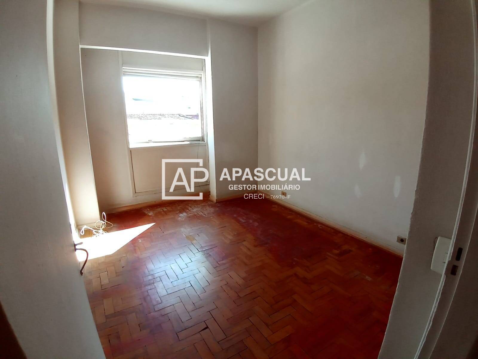 Apartamento à venda com 2 quartos, 100m² - Foto 11