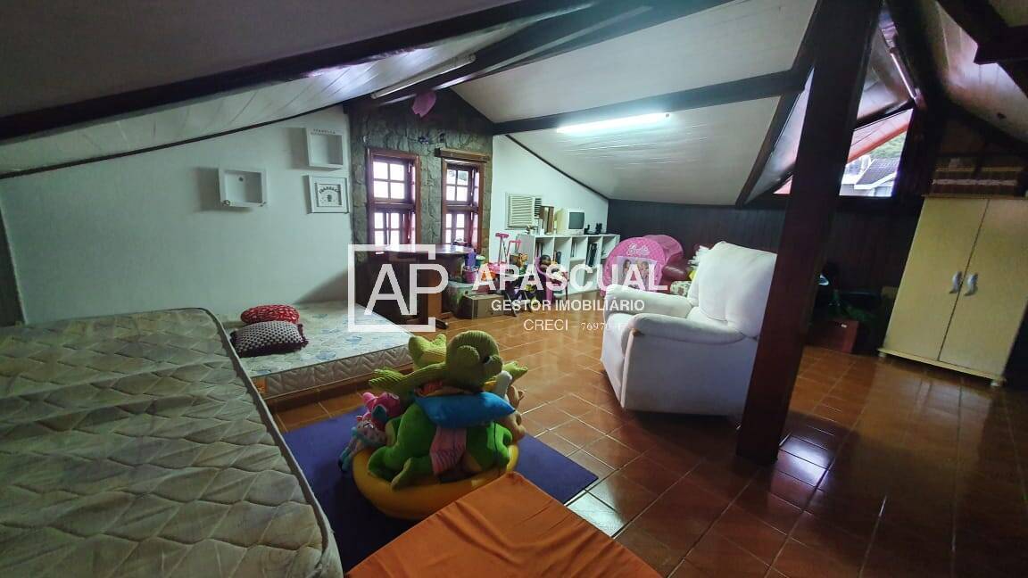 Casa à venda com 4 quartos, 138m² - Foto 24