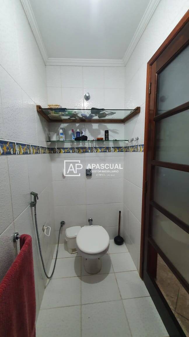 Casa à venda com 4 quartos, 138m² - Foto 21