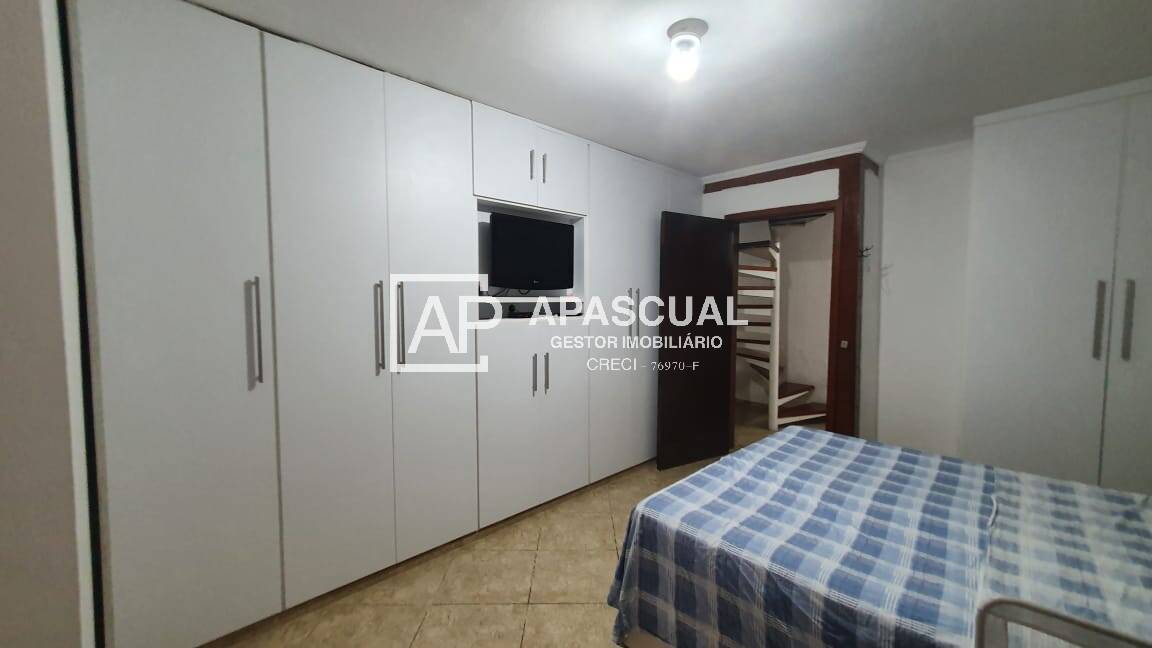 Casa à venda com 4 quartos, 138m² - Foto 13