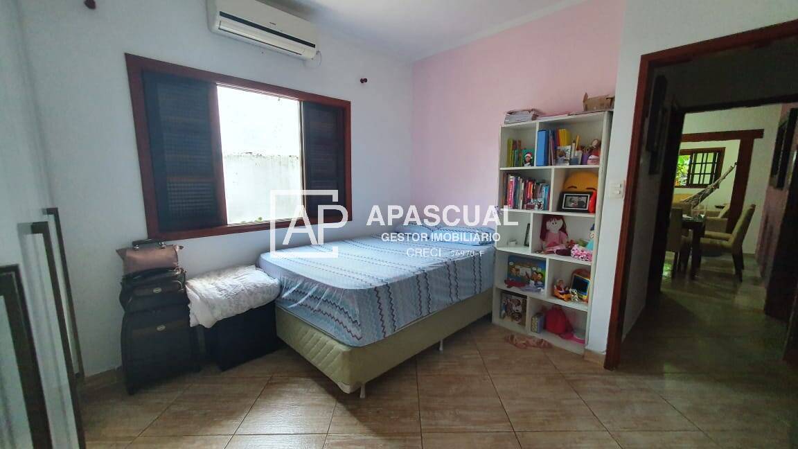 Casa à venda com 4 quartos, 138m² - Foto 17