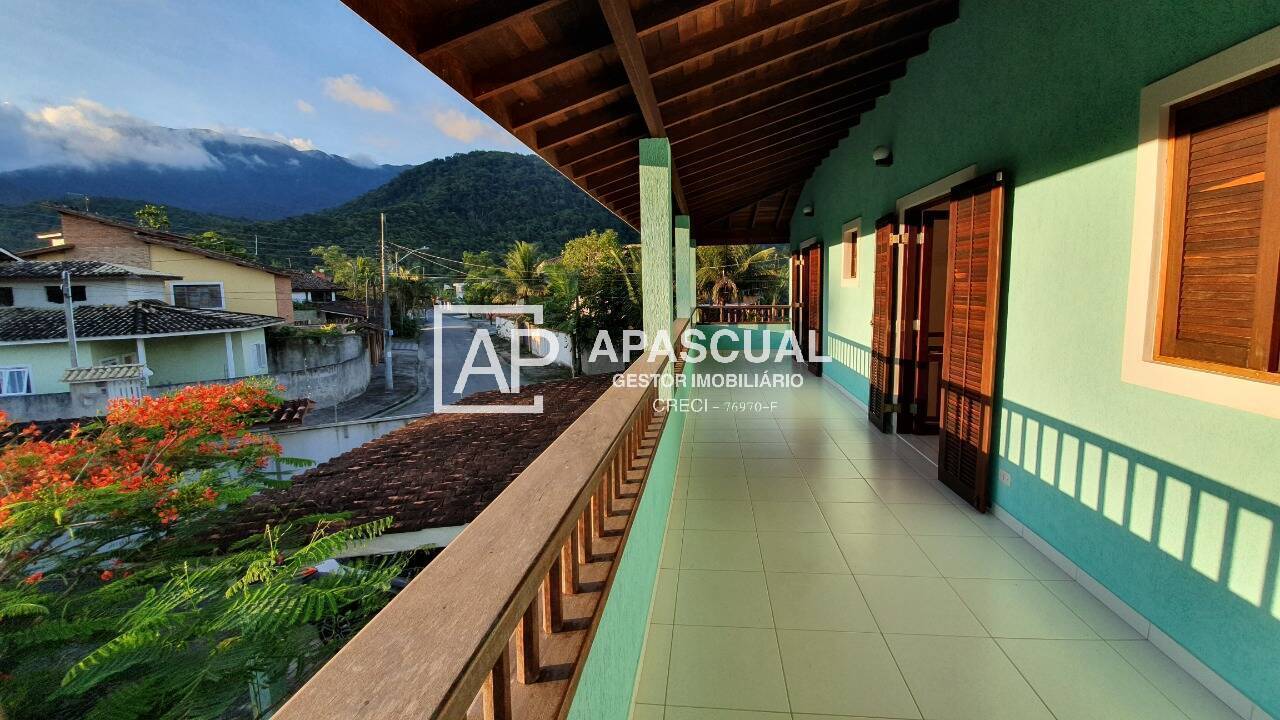 Casa à venda e aluguel com 3 quartos, 240m² - Foto 10