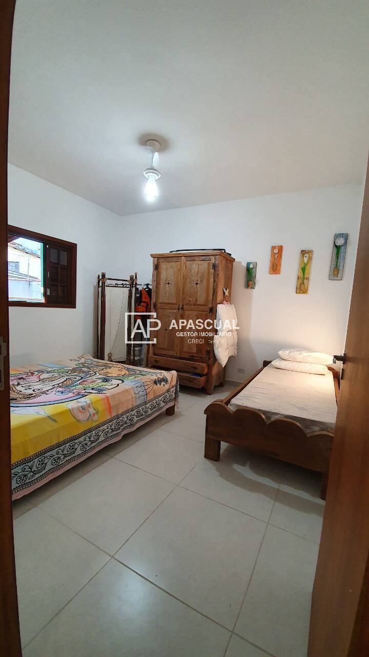 Casa à venda e aluguel com 3 quartos, 240m² - Foto 15