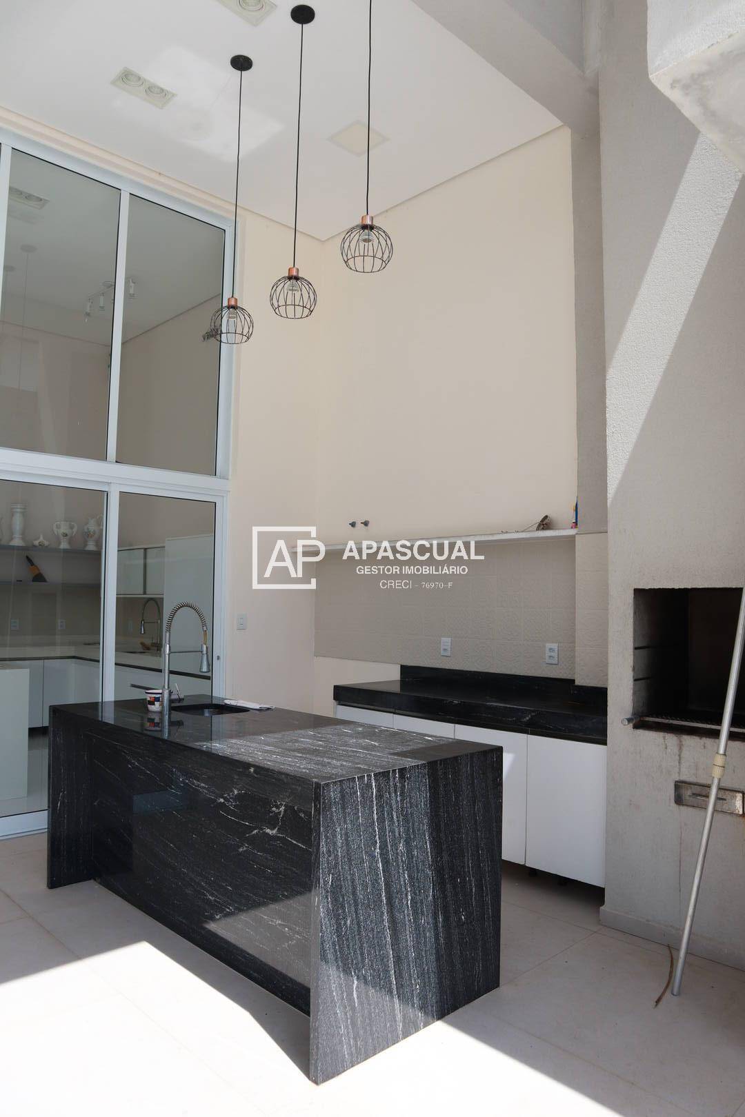 Casa à venda com 5 quartos, 280m² - Foto 8