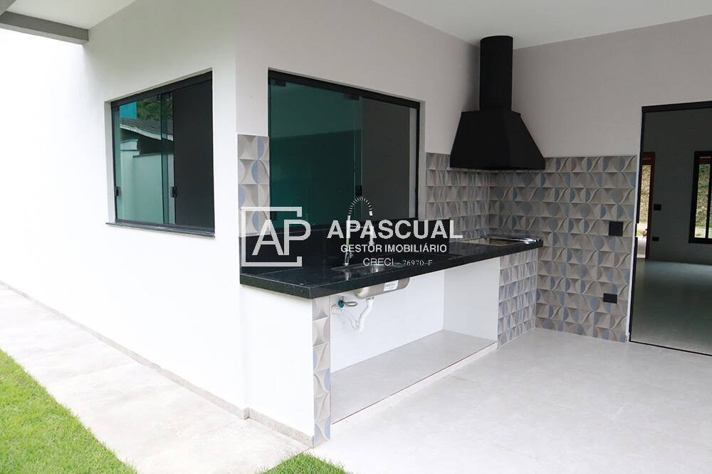 Casa à venda com 3 quartos, 180m² - Foto 8