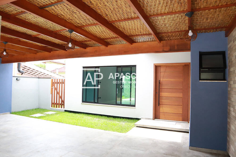 Casa à venda com 3 quartos, 180m² - Foto 3