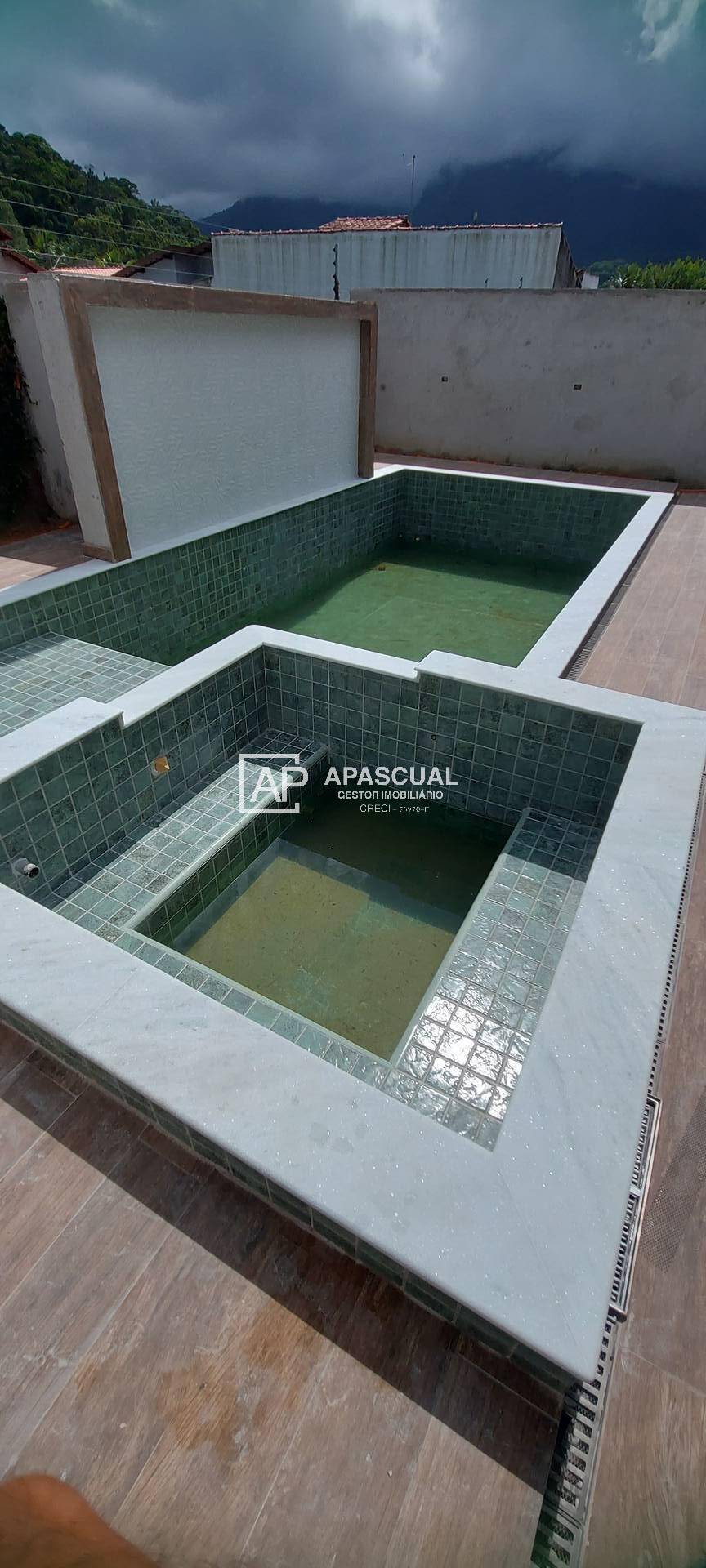 Casa de Condomínio à venda com 4 quartos, 290m² - Foto 13