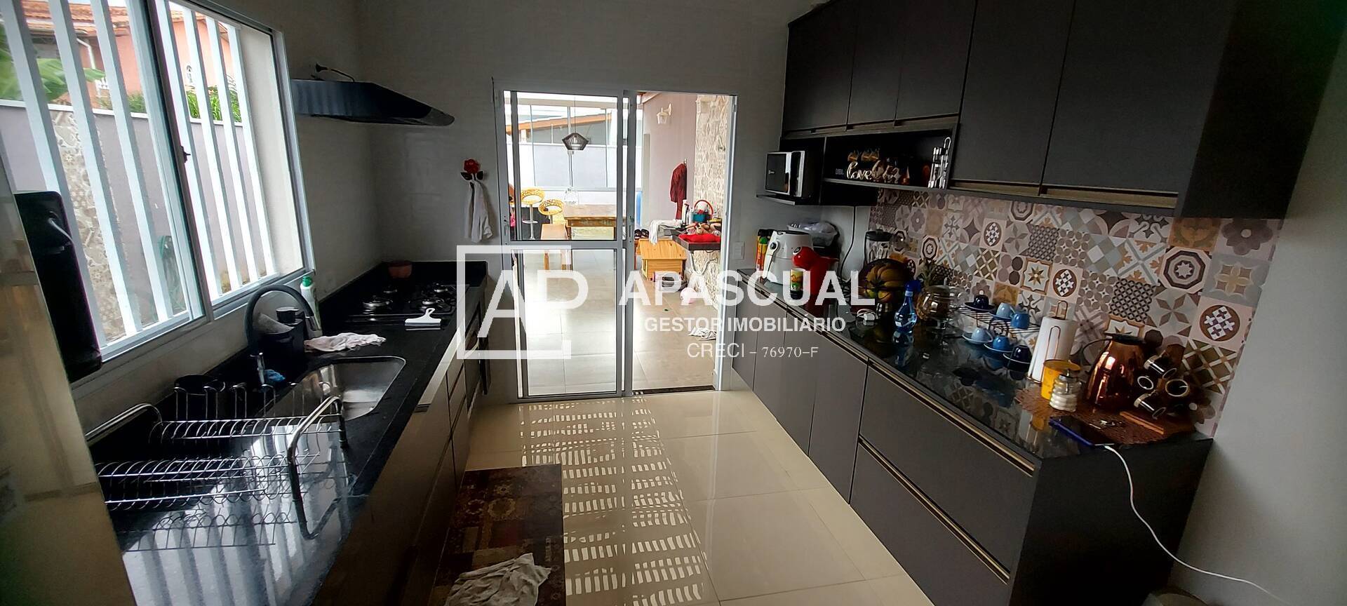 Casa à venda com 3 quartos, 105m² - Foto 13