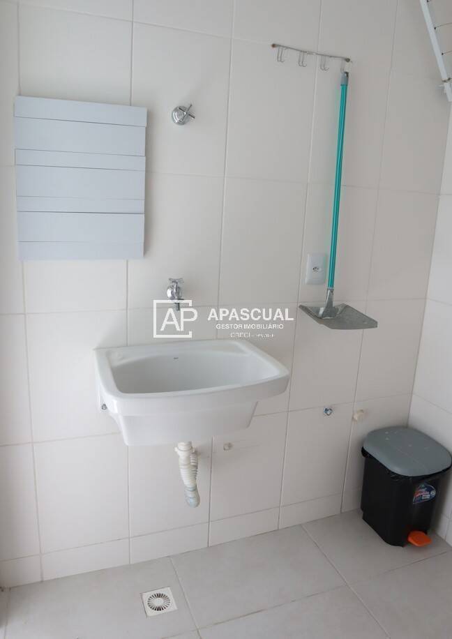 Casa à venda com 2 quartos, 90m² - Foto 19