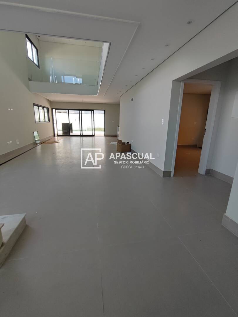 Casa de Condomínio à venda com 5 quartos, 330m² - Foto 5