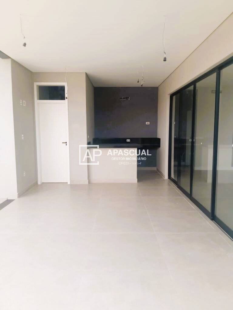 Casa à venda com 3 quartos, 221m² - Foto 17