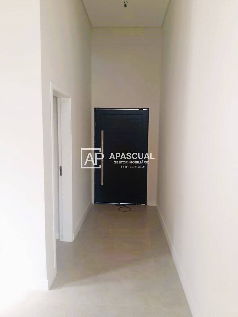 Casa à venda com 3 quartos, 221m² - Foto 29