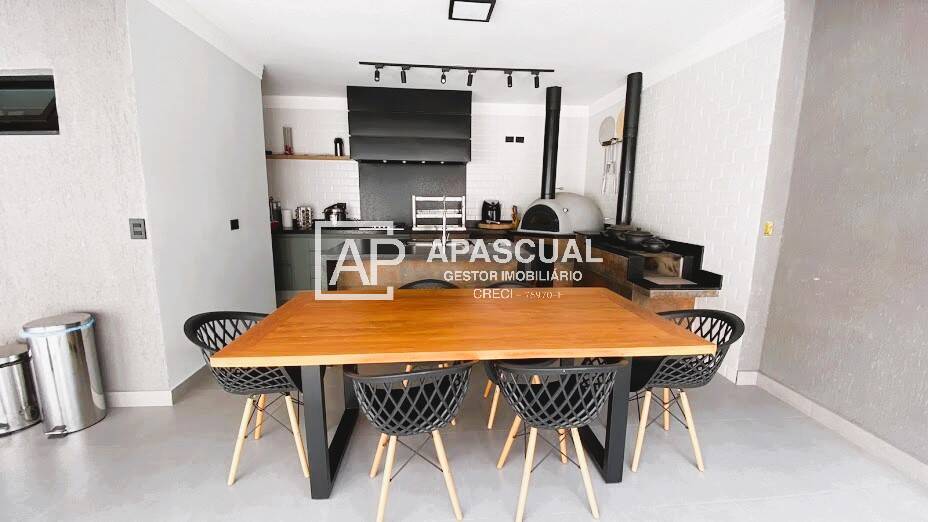 Casa à venda com 3 quartos, 210m² - Foto 38