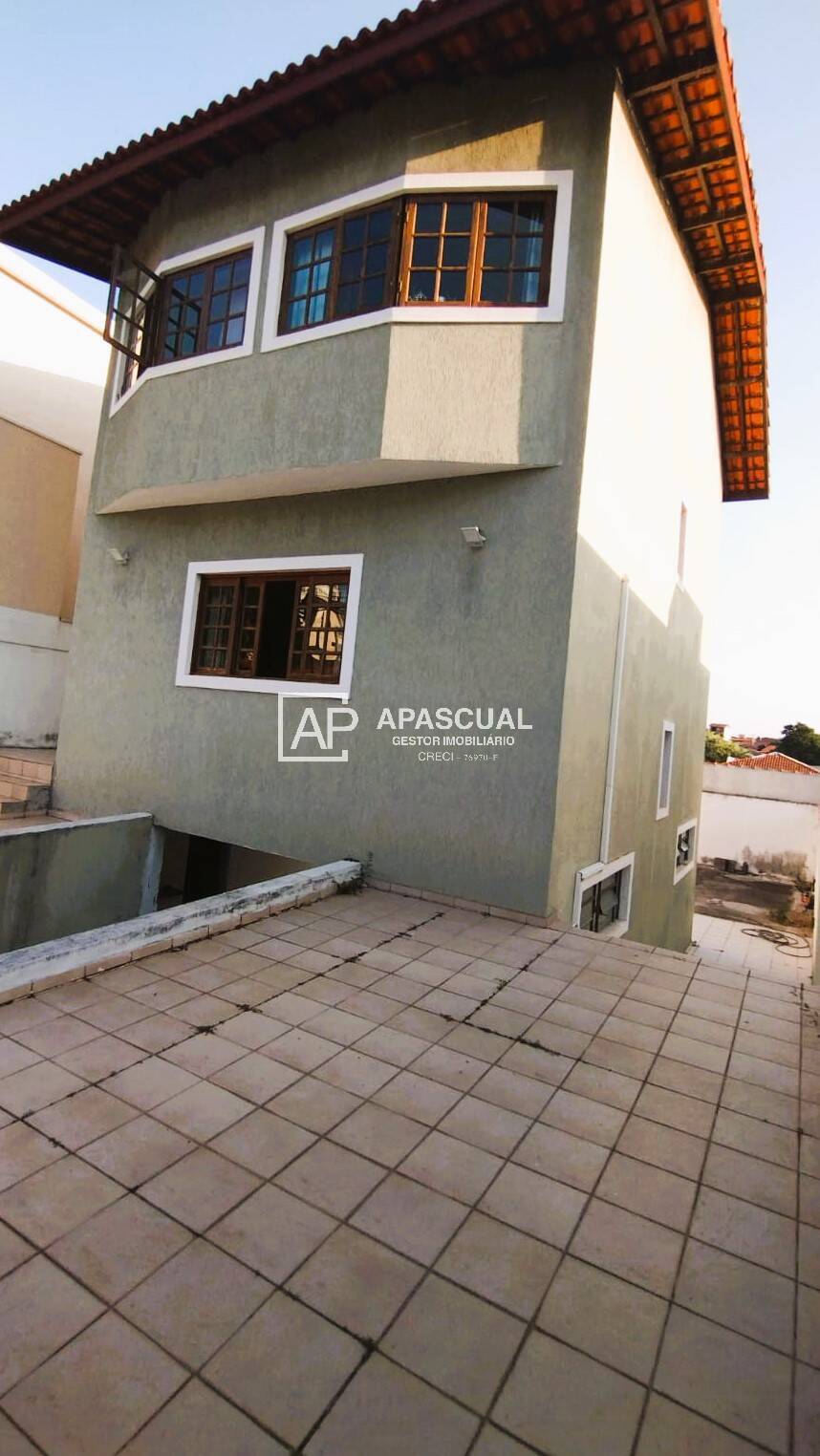 Casa à venda com 3 quartos, 150m² - Foto 4