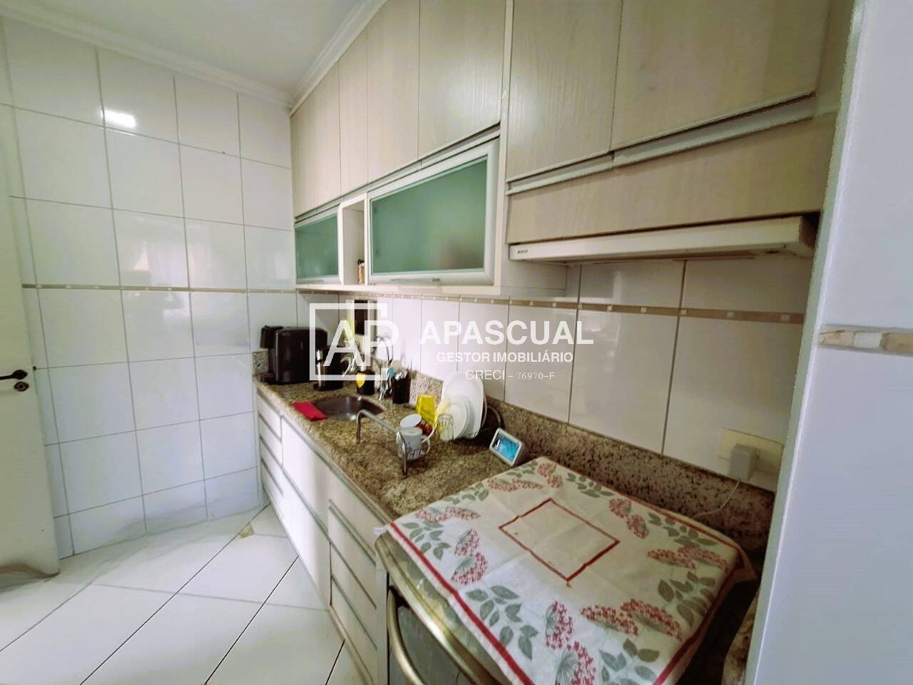 Apartamento à venda com 2 quartos, 66m² - Foto 8