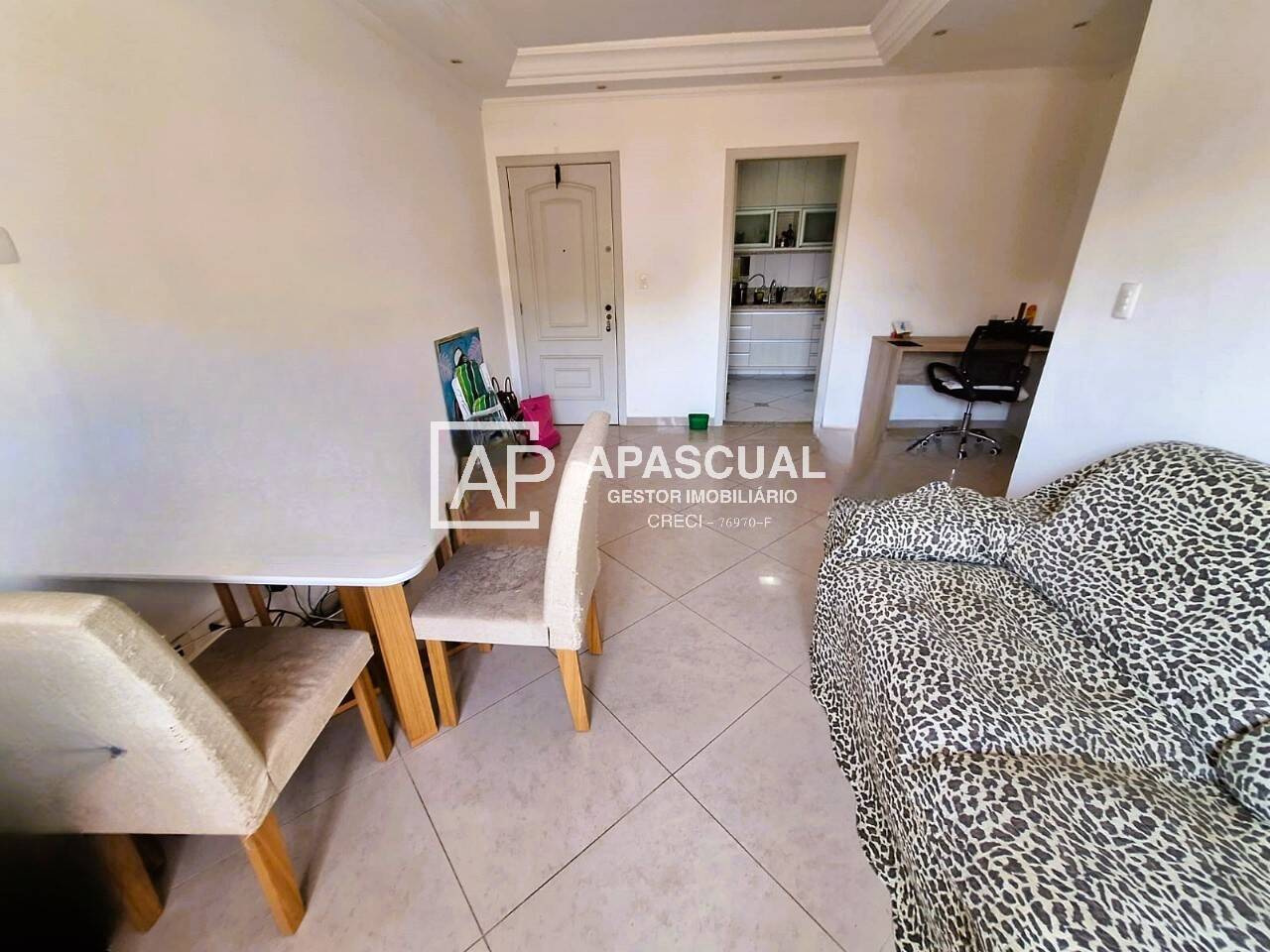 Apartamento à venda com 2 quartos, 66m² - Foto 5