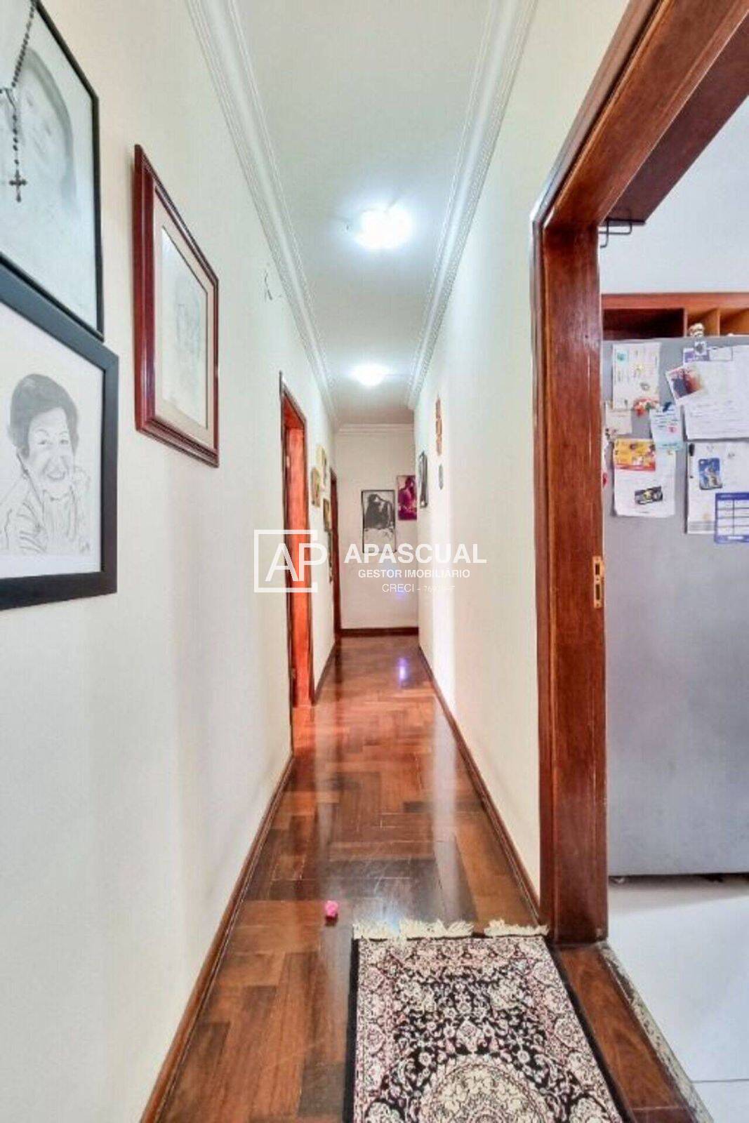 Casa à venda com 4 quartos, 190m² - Foto 19