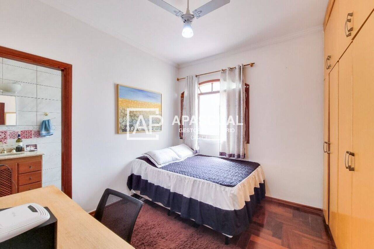 Casa à venda com 4 quartos, 190m² - Foto 17