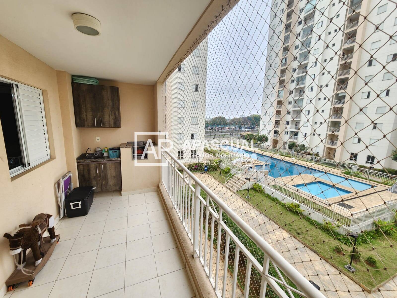 Apartamento à venda com 3 quartos, 99m² - Foto 9