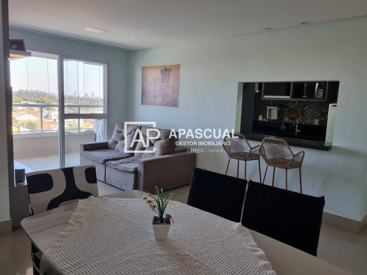 Apartamento à venda com 3 quartos, 87m² - Foto 4