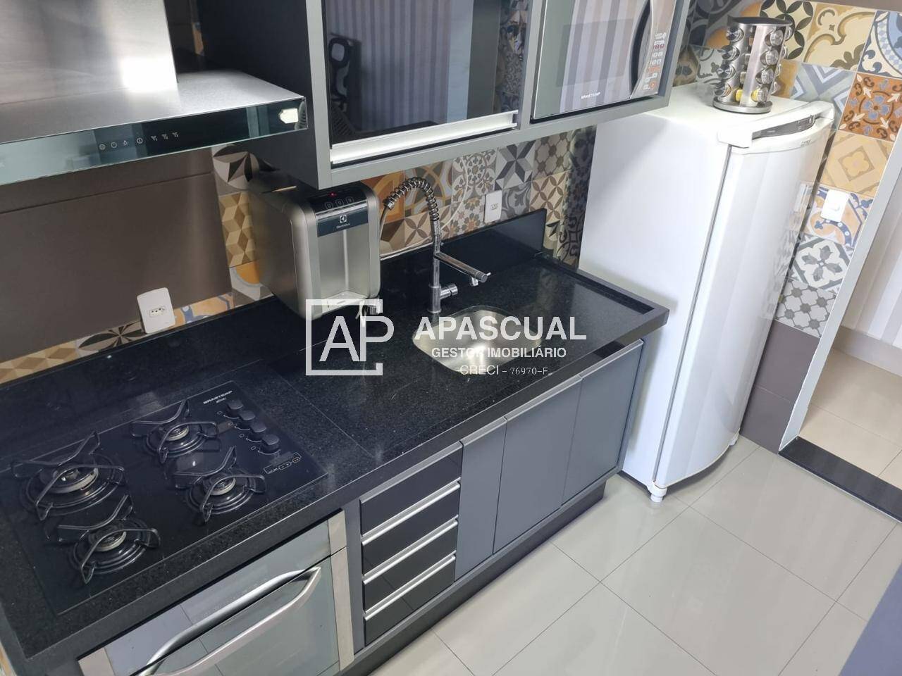 Apartamento à venda com 3 quartos, 87m² - Foto 32