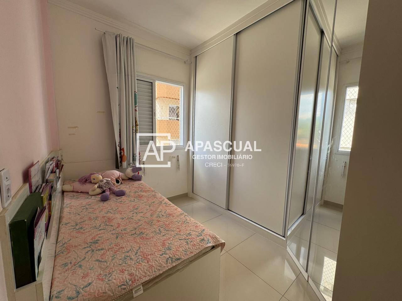 Apartamento à venda com 2 quartos, 66m² - Foto 14