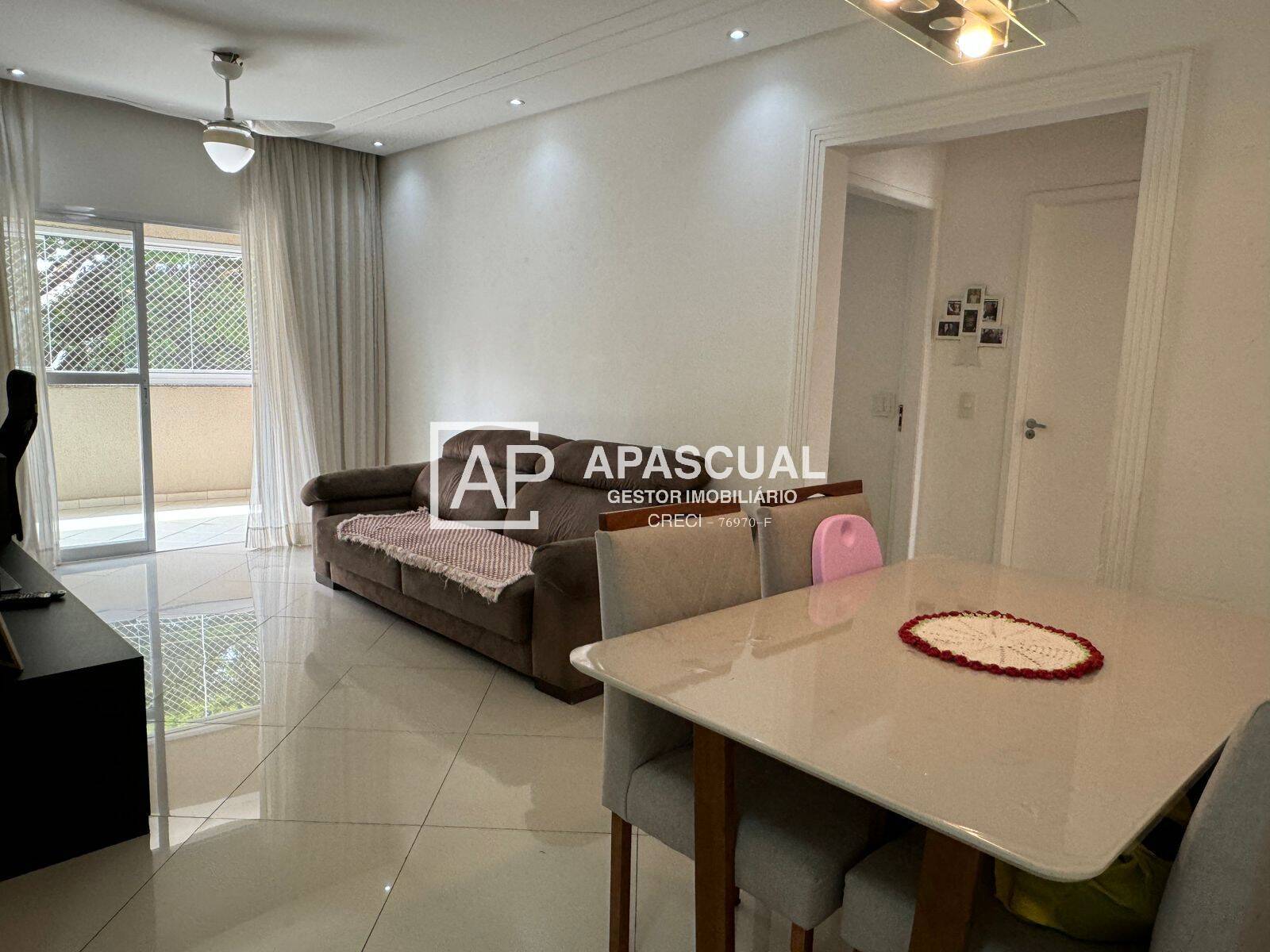 Apartamento à venda com 2 quartos, 66m² - Foto 5