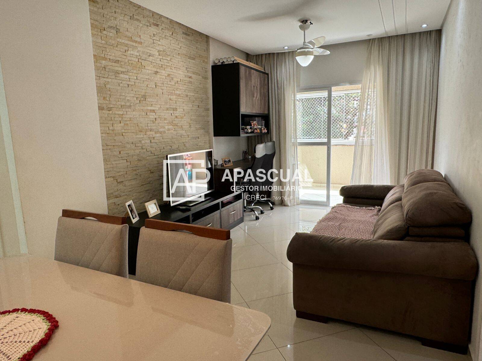 Apartamento à venda com 2 quartos, 66m² - Foto 2