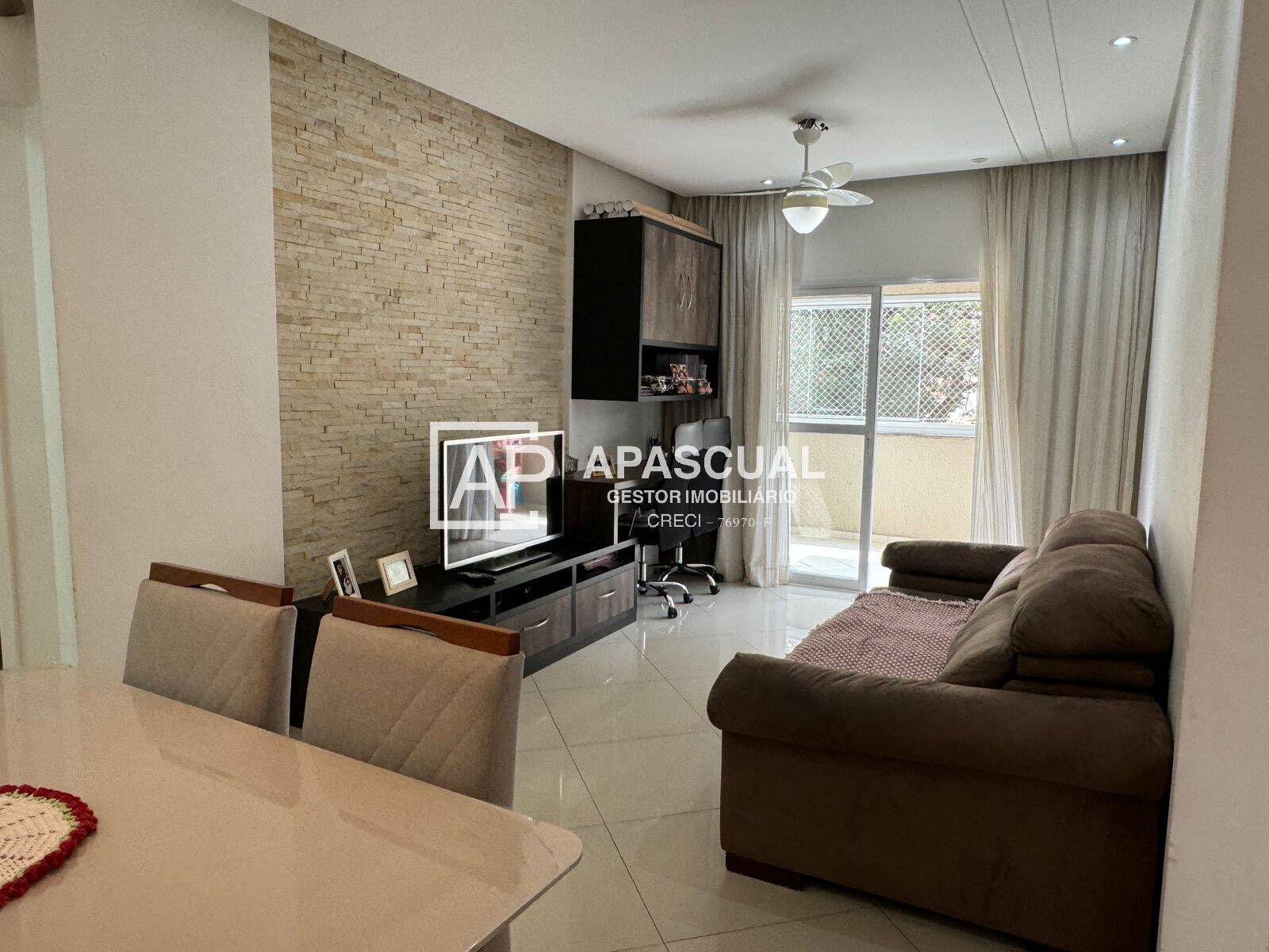 Apartamento à venda com 2 quartos, 66m² - Foto 4