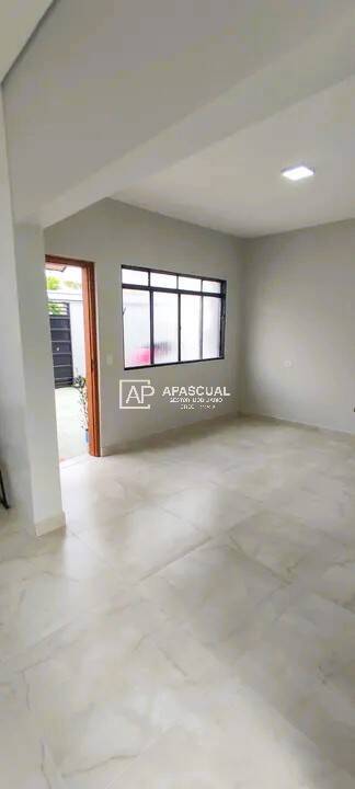 Casa à venda com 3 quartos, 83m² - Foto 4