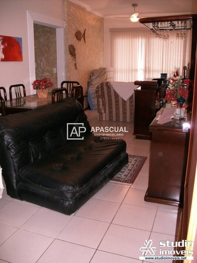 Apartamento à venda com 3 quartos, 150m² - Foto 1