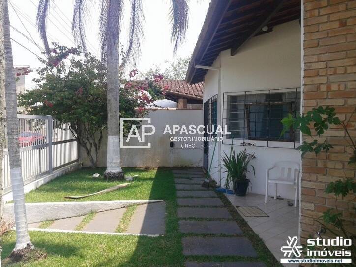 Casa à venda com 7 quartos, 650m² - Foto 11