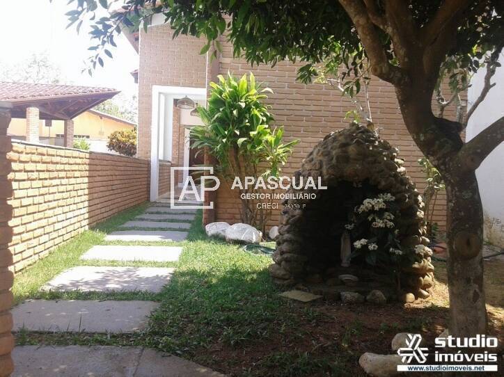 Casa à venda com 7 quartos, 650m² - Foto 18